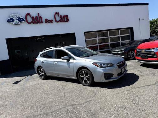 Ice Silver Metallic 2019 Subaru Impreza 2.0i Premium
