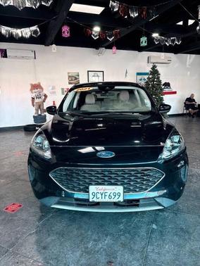 2021 Ford Escape SE