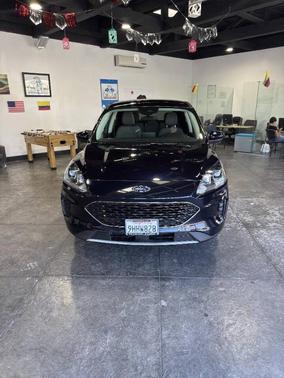 2021 Ford Escape SE