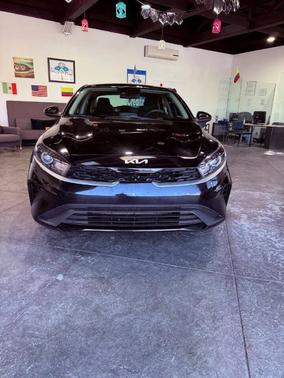 Aurora Black Pearl 2024 Kia Forte LX