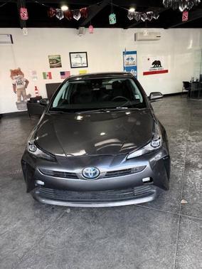 2022 Toyota Prius LE
