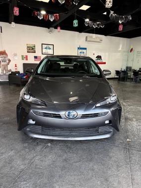 2022 Toyota Prius LE