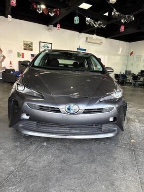 2022 Toyota Prius LE