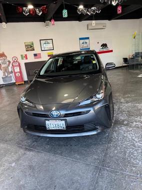 2021 Toyota Prius XLE