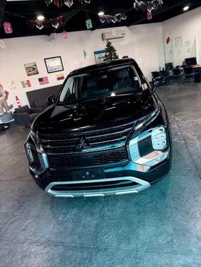 2023 Mitsubishi Outlander PHEV SE