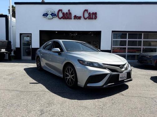 Celestial Silver Metallic 2021 Toyota Camry SE
