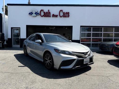 Celestial Silver Metallic 2021 Toyota Camry SE
