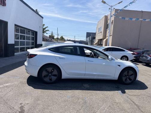 Pearl White Multi 2018 Tesla Model 3 Long Range