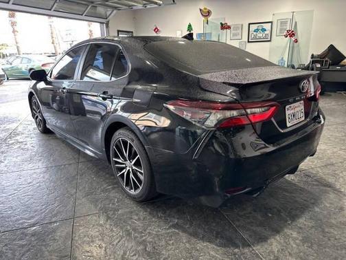 2021 Toyota Camry SE Nightshade