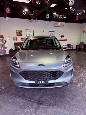 2021 Ford Escape SE