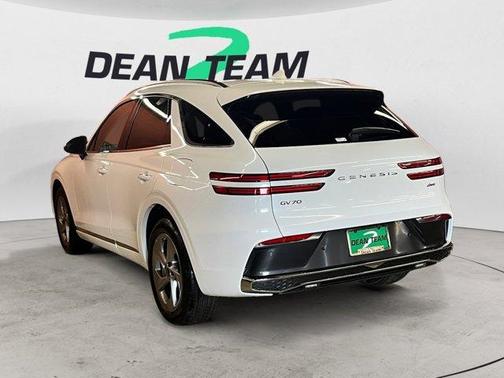 2026 Genesis GV70 2.5T