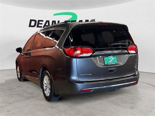 2018 Chrysler Pacifica Touring-L