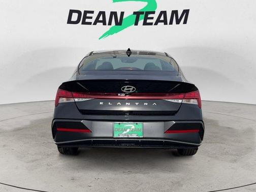 2026 Hyundai ELANTRA SEL