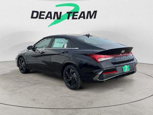 2026 Hyundai ELANTRA SEL