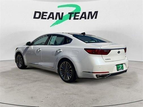 2017 Kia Cadenza SX Limited