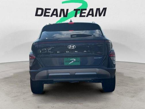 2026 Hyundai KONA SEL