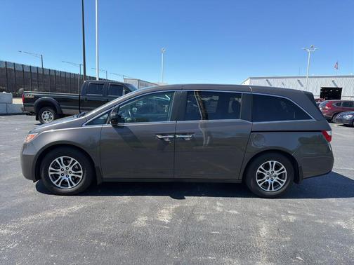 Gray 2013 Honda Odyssey EX-L