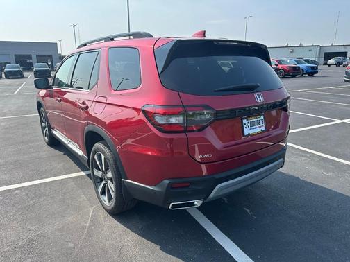 2025 Honda Pilot Touring