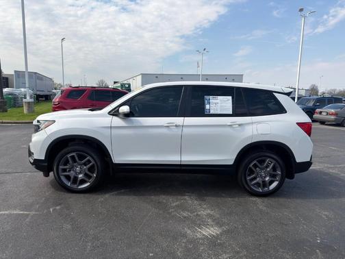 Platinum White Pearl 2023 Honda Passport EX-L
