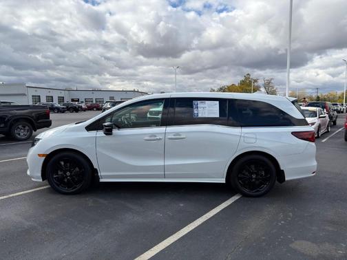 2023 Honda Odyssey Sport