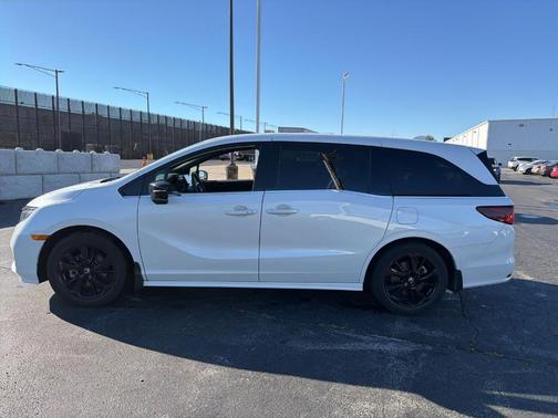 2023 Honda Odyssey Sport