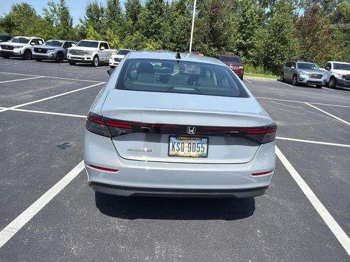 Gray 2025 Honda Accord SE