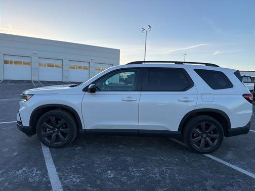 2023 Honda Pilot Sport
