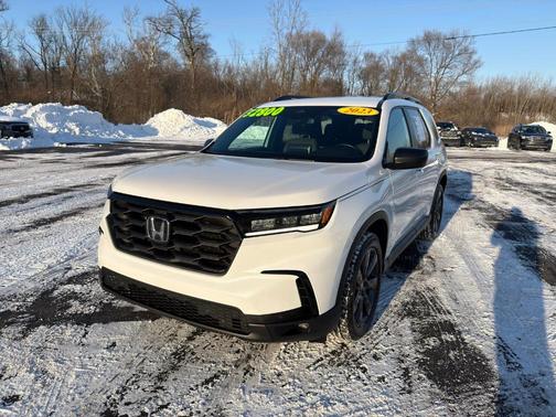 2023 Honda Pilot Sport
