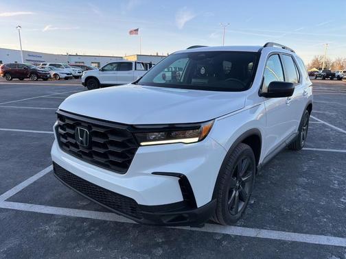 2023 Honda Pilot Sport