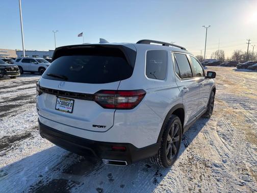 2023 Honda Pilot Sport