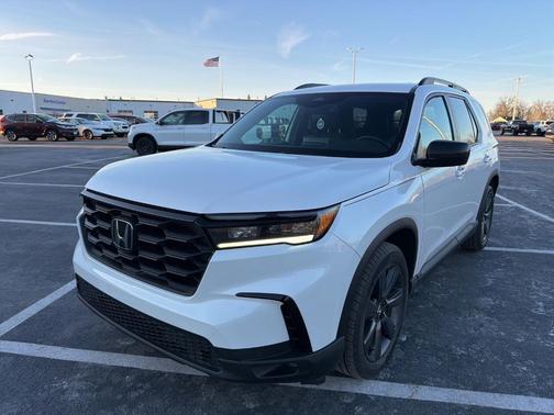2023 Honda Pilot Sport