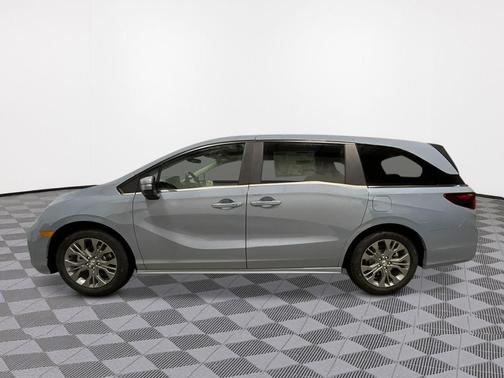Sonic Gray Pearl 2026 Honda Odyssey Touring