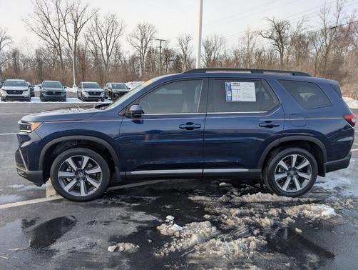 2023 Honda Pilot Touring