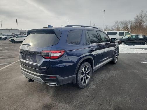 2023 Honda Pilot Touring