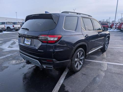2023 Honda Pilot Touring