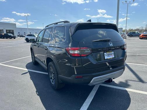 2025 Honda Pilot TrailSport