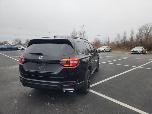 2025 Honda Pilot Black Edition