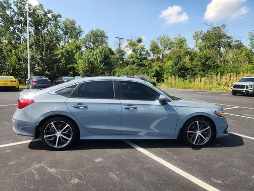 2022 Honda Civic Touring