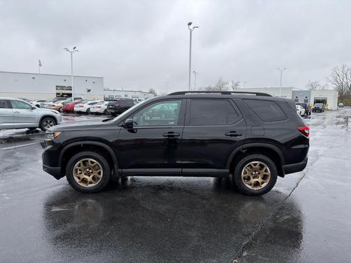 2024 Honda Pilot TrailSport