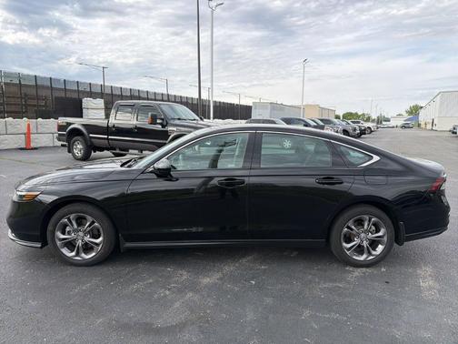 Crystal Black Pearl 2024 Honda Accord EX