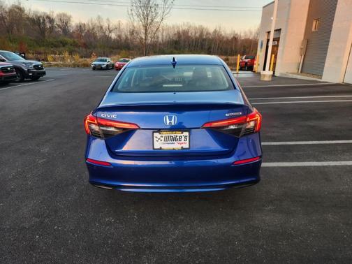 2022 Honda Civic Touring