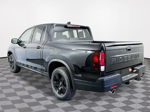 Crystal Black Pearl 2026 Honda Ridgeline Black Edition