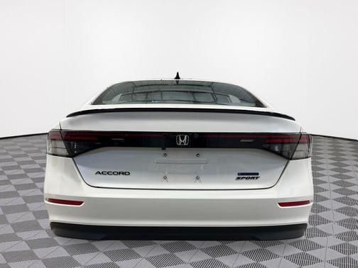 Platinum 2026 Honda Accord Hybrid Sport
