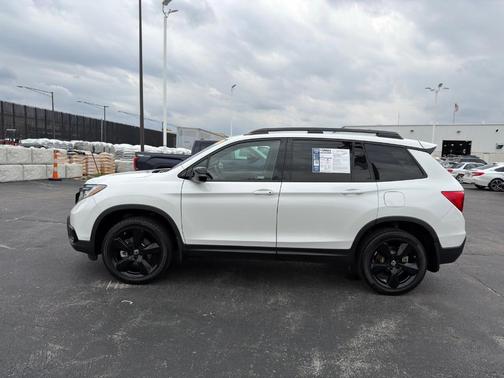 White 2021 Honda Passport Elite