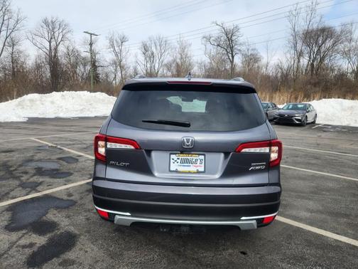 2022 Honda Pilot Touring 7-Passenger