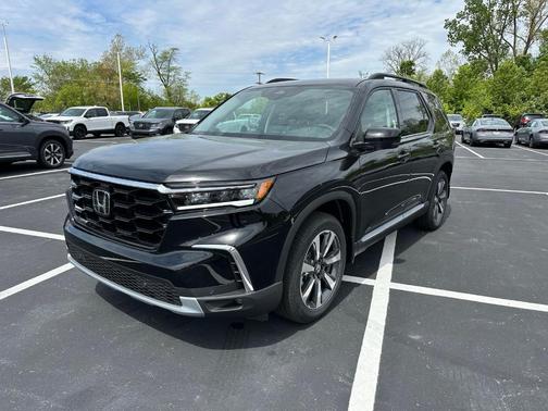 2025 Honda Pilot Touring