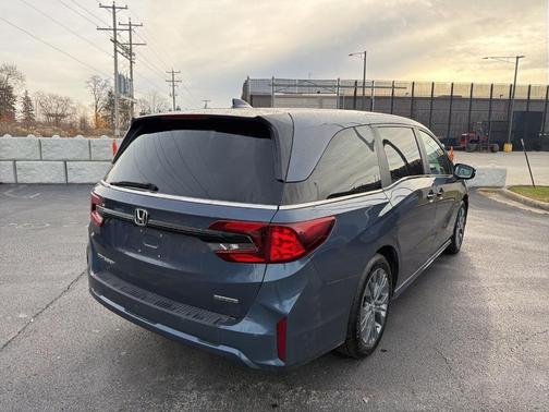 2025 Honda Odyssey Touring