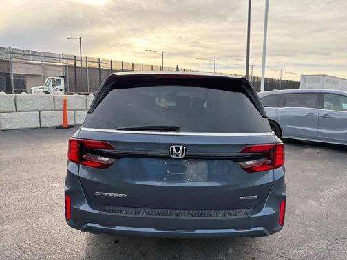 2025 Honda Odyssey Touring