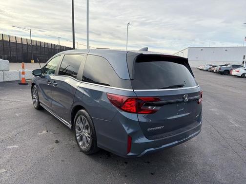 2025 Honda Odyssey Touring