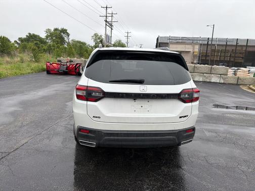 White 2025 Honda Pilot Sport